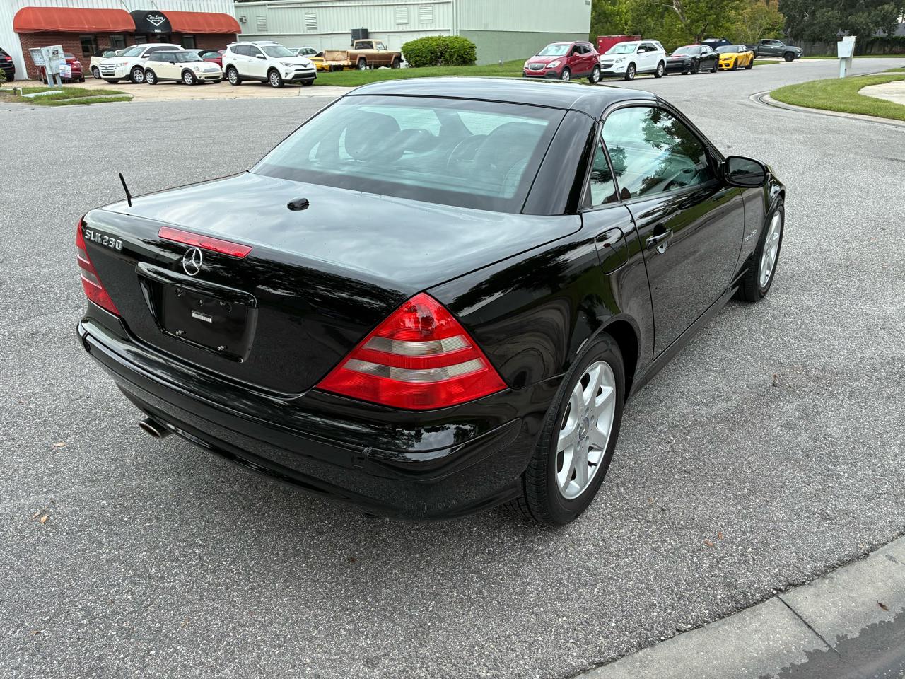 Mercedes-Benz SLK-Class 2dr Kompressor Roadster 2.3L 2002