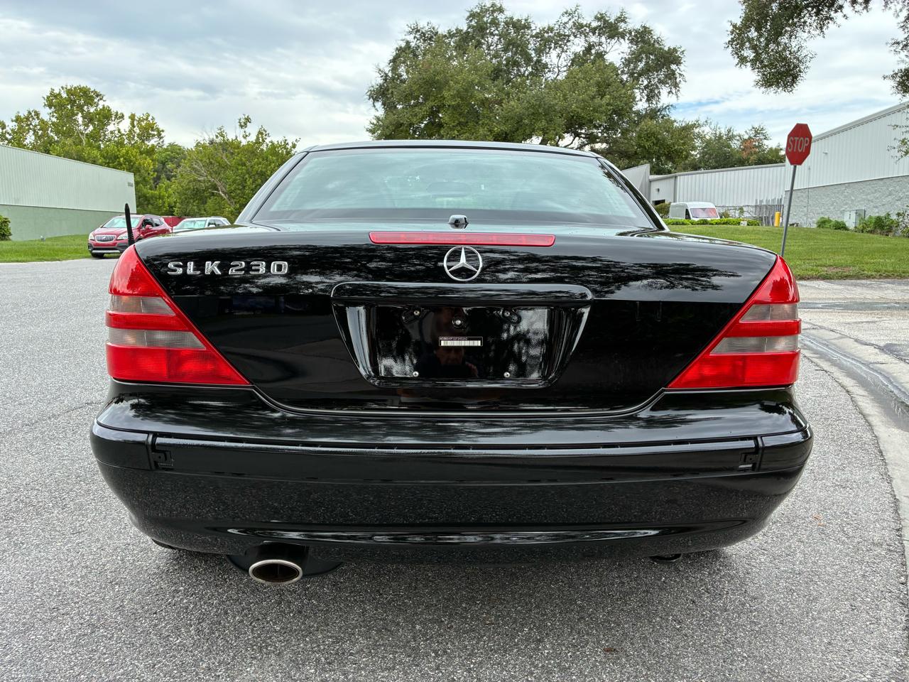 Mercedes-Benz SLK-Class 2dr Kompressor Roadster 2.3L 2002