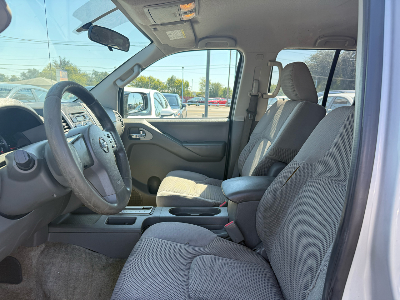 2012 Nissan Frontier S Crew Cab photo 6