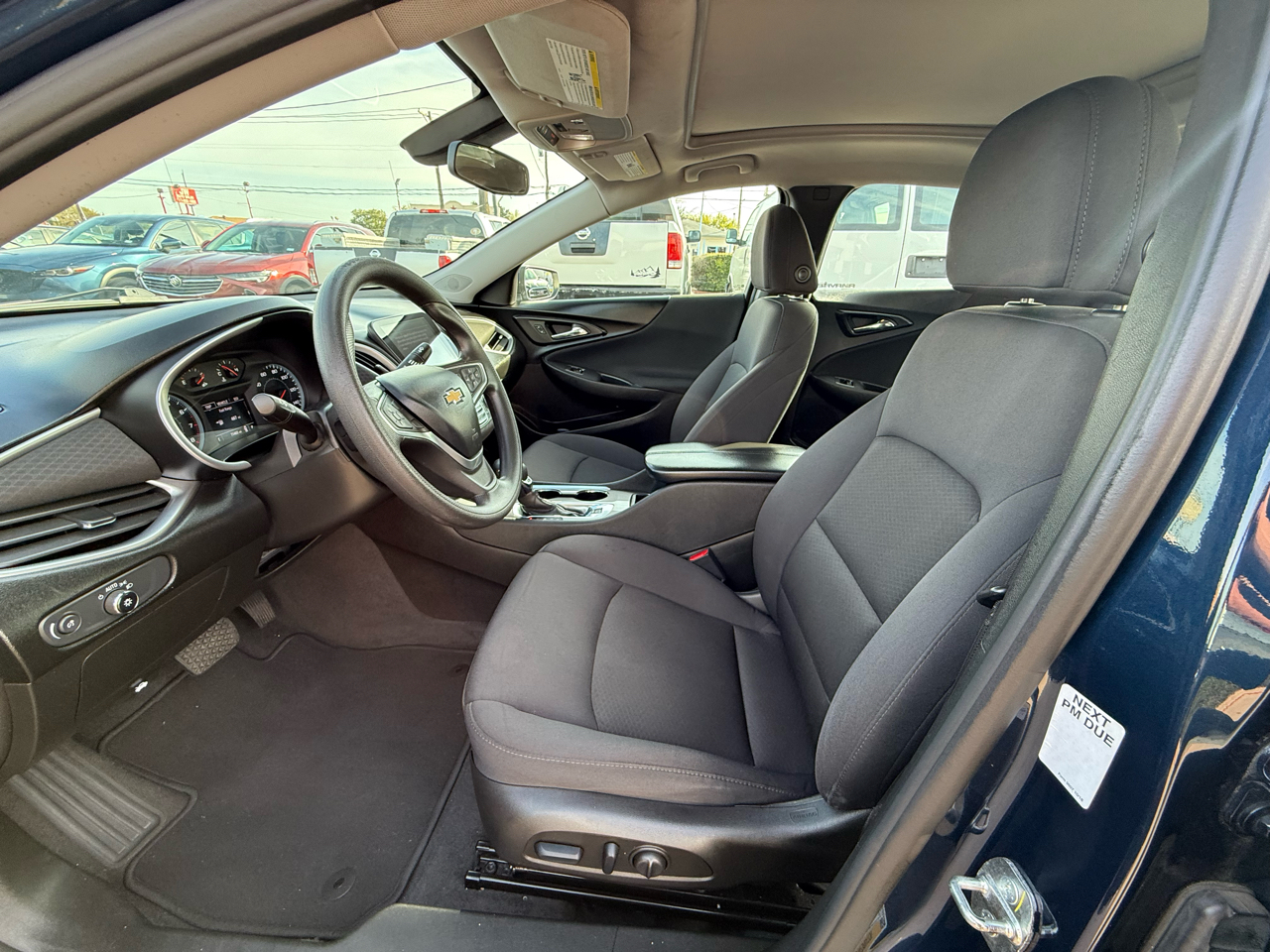 2022 Chevrolet Malibu photo 3