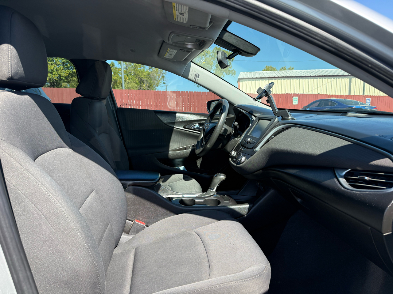 2017 Chevrolet Malibu LS photo 13