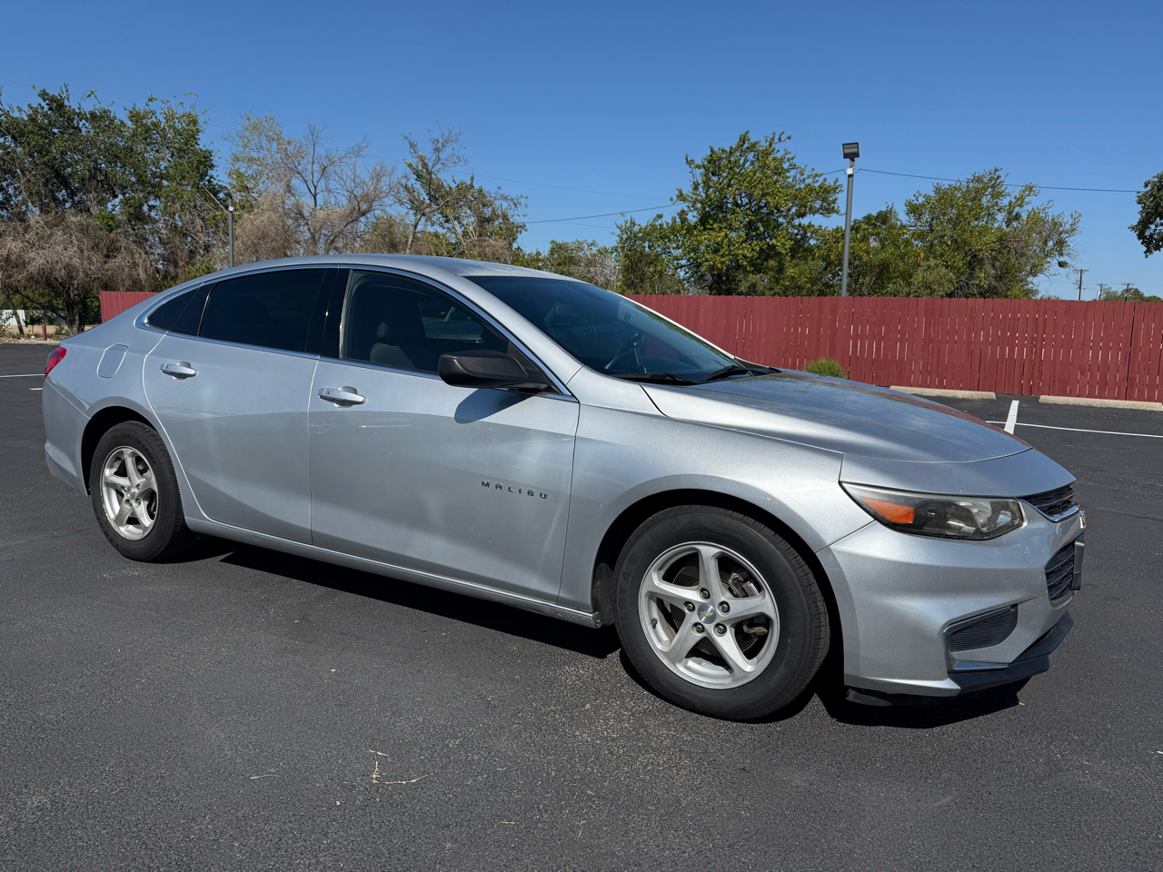 2017 Chevrolet Malibu LS photo 15