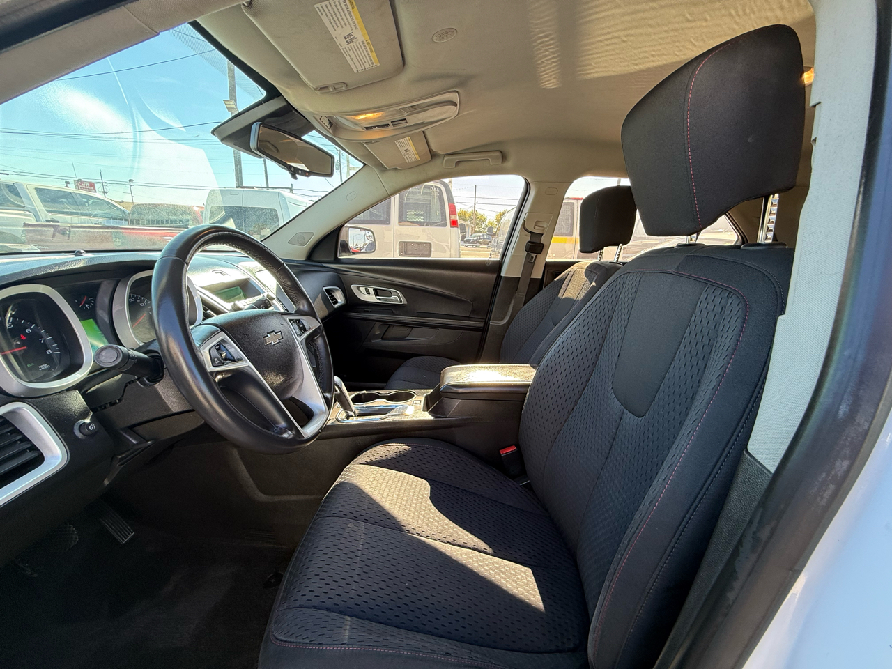 2012 Chevrolet Equinox LS photo 2