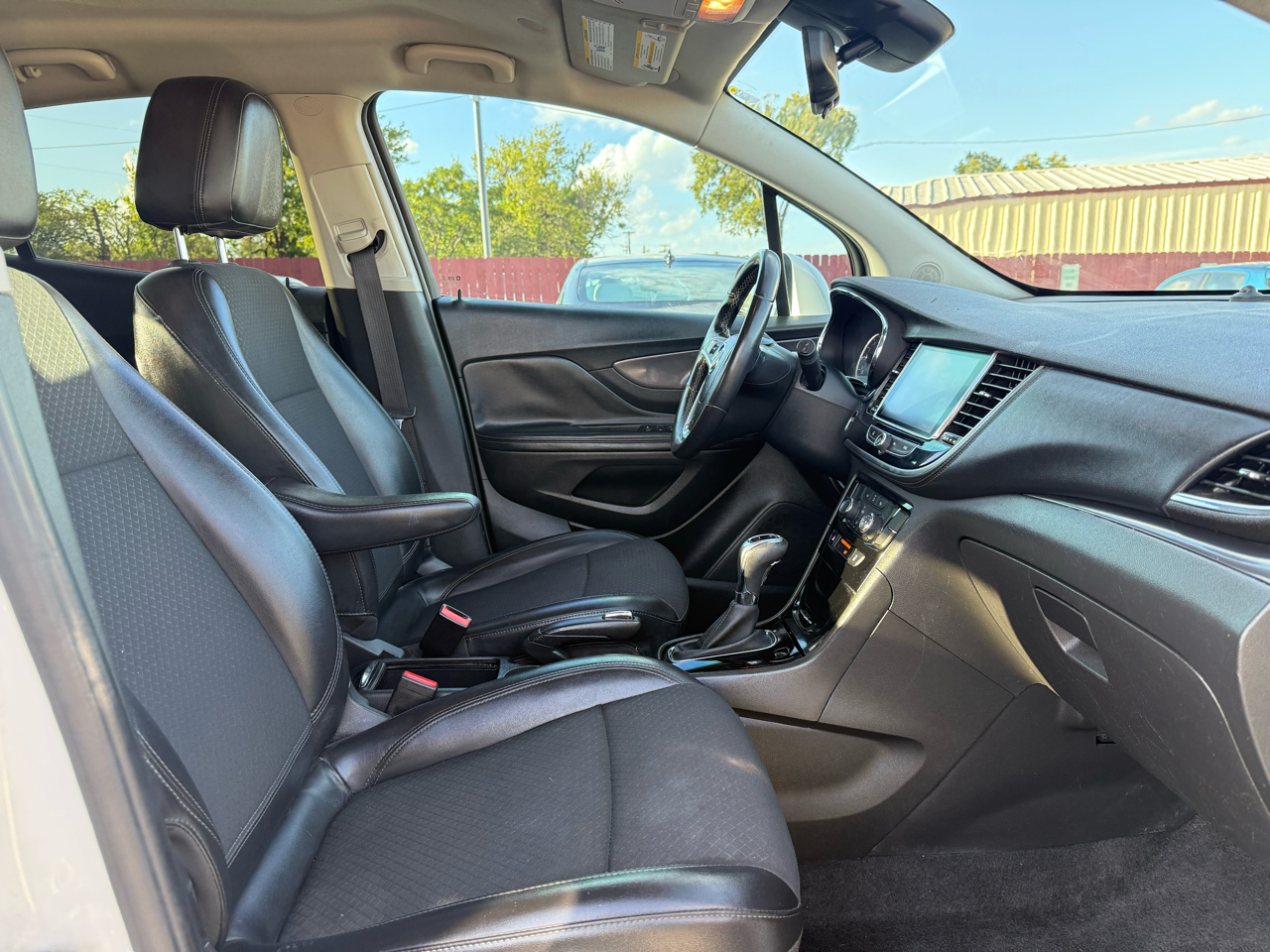 2019 Buick Encore Preferred photo 18