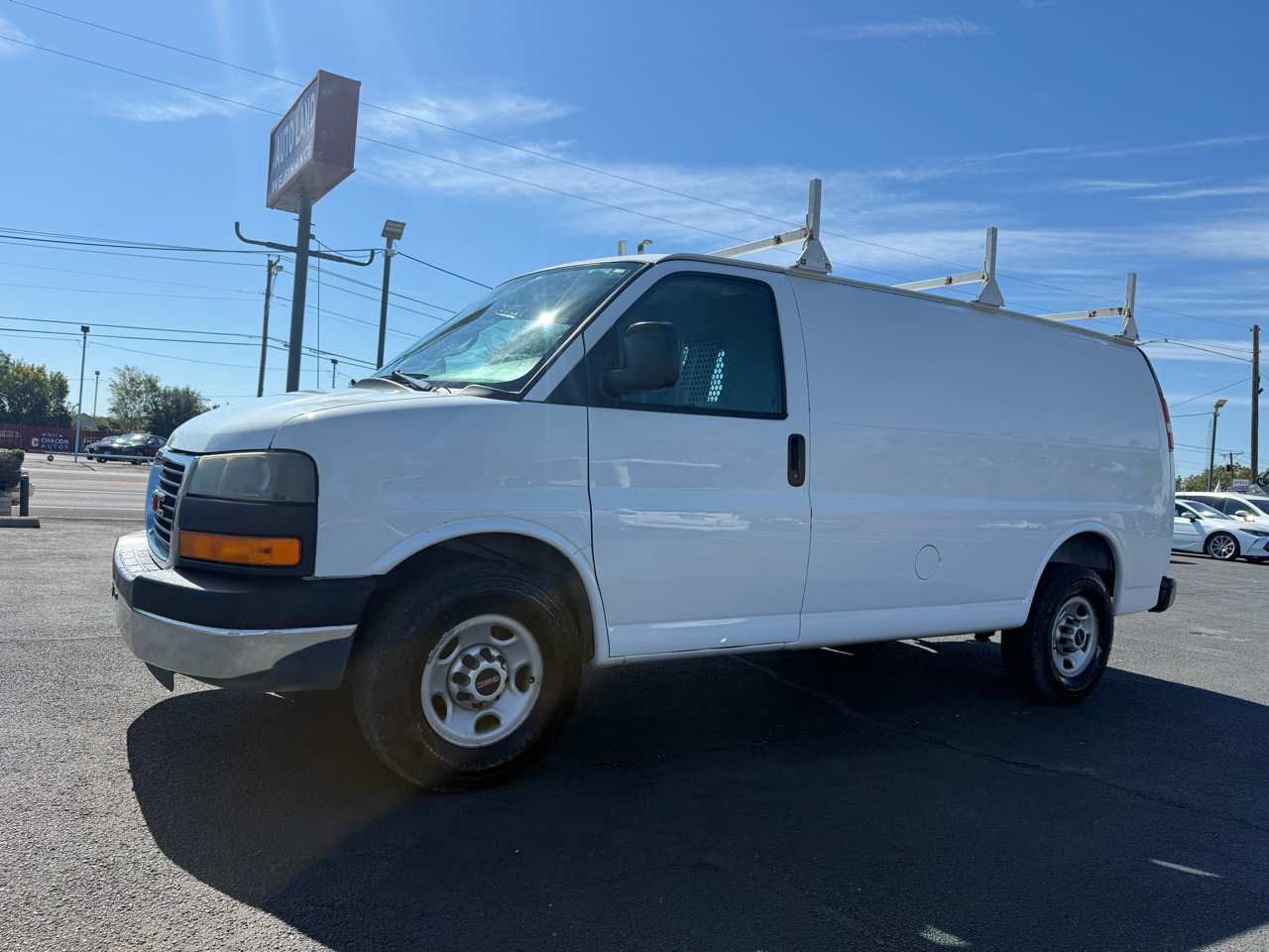 2014 Gmc Savana 2500 Cargo photo 2
