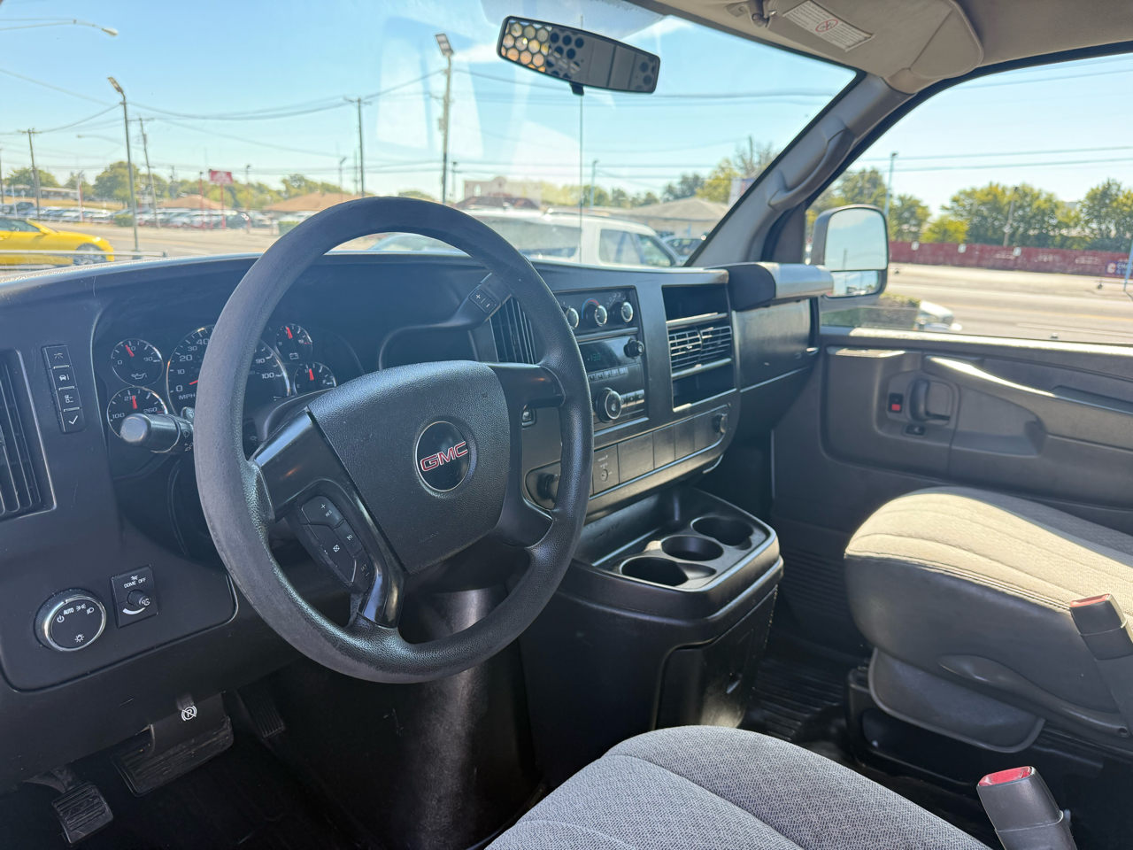2014 Gmc Savana 2500 Cargo photo 4