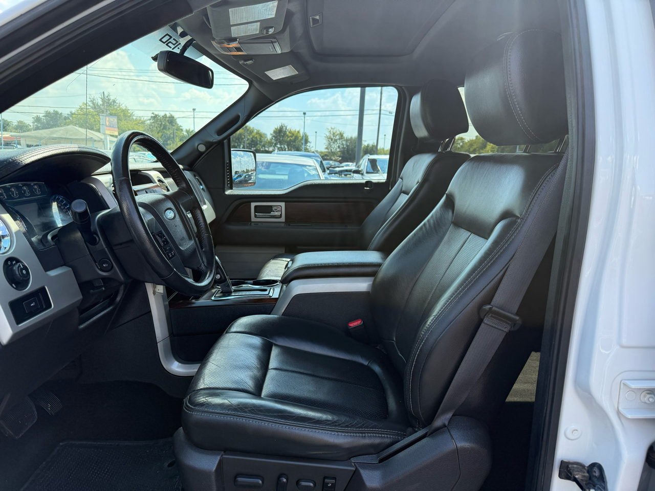 2012 Ford F-150 Lariat photo 3