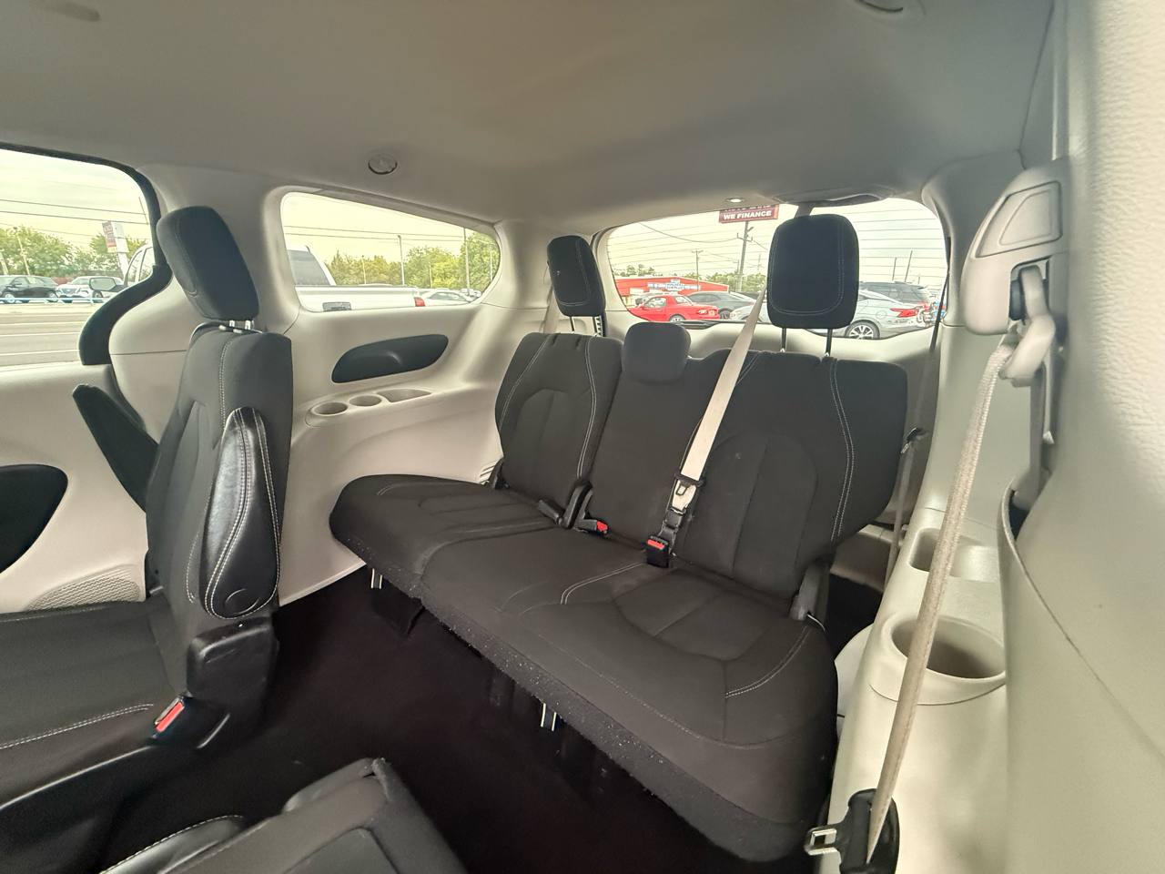 Chrysler Voyager LX 2023