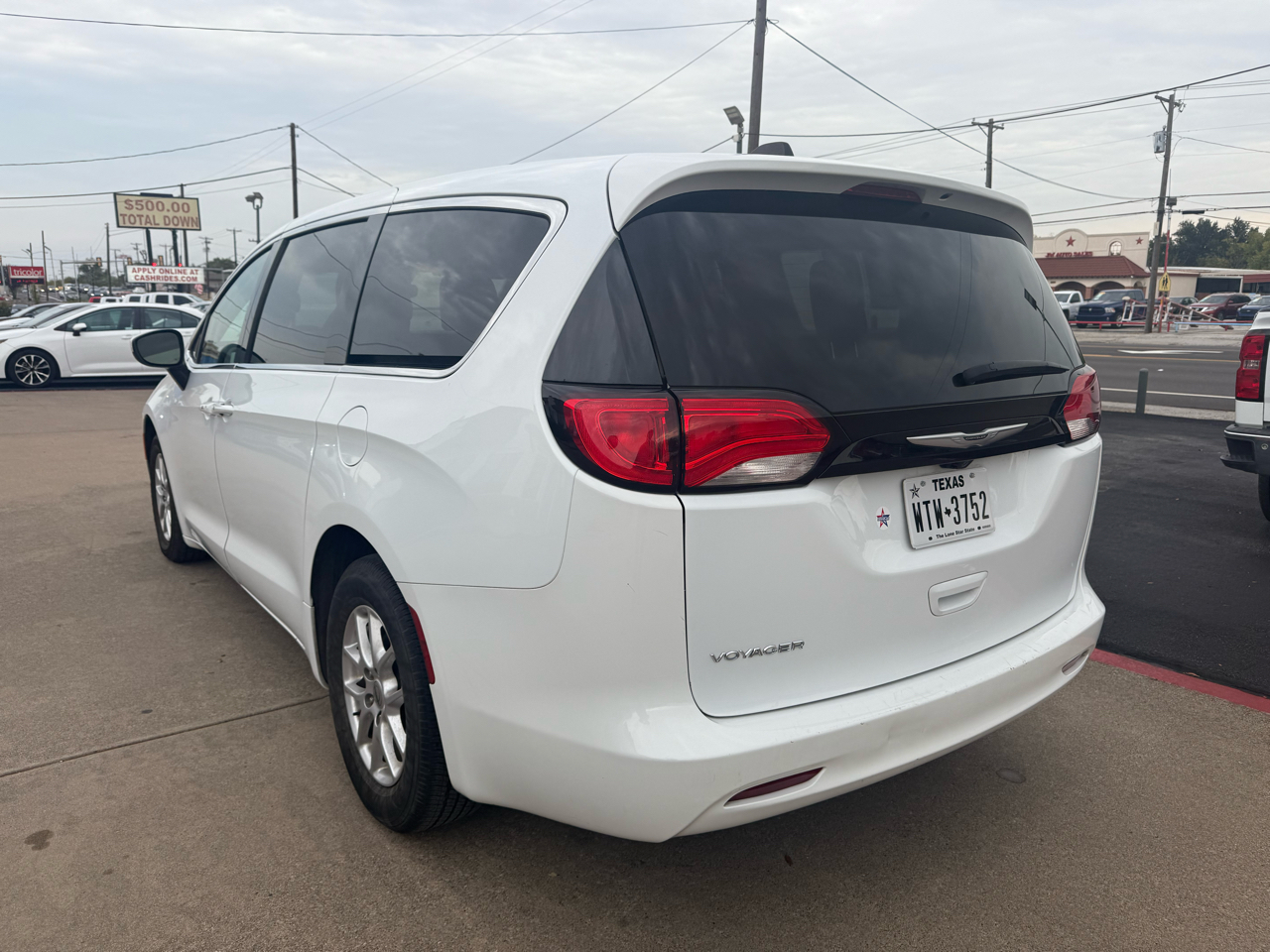 Chrysler Voyager LX 2023