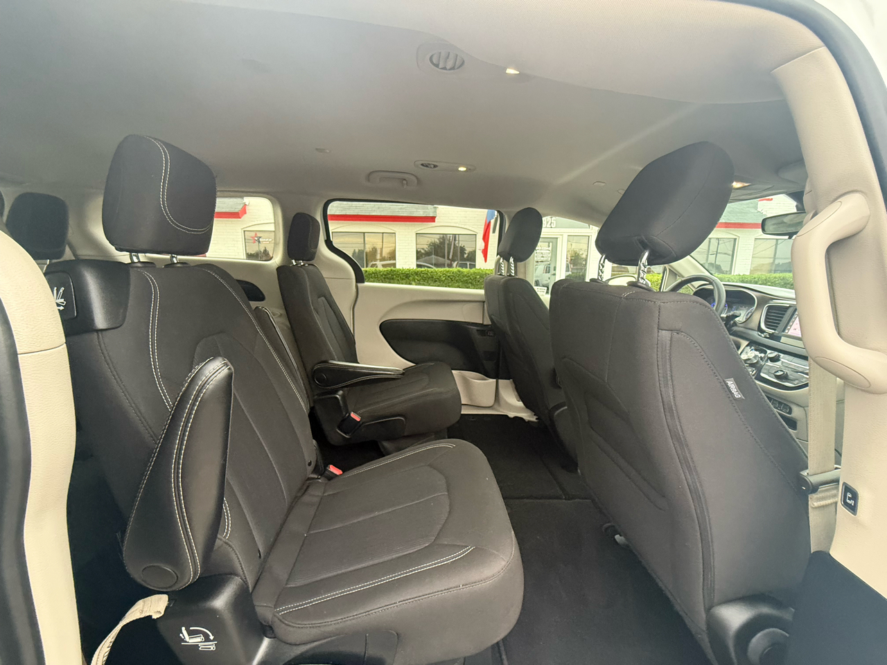 Chrysler Voyager LX 2023