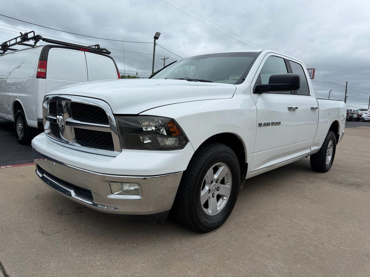 2012 RAM 1500 2WD Quad Cab 140.5" SLT