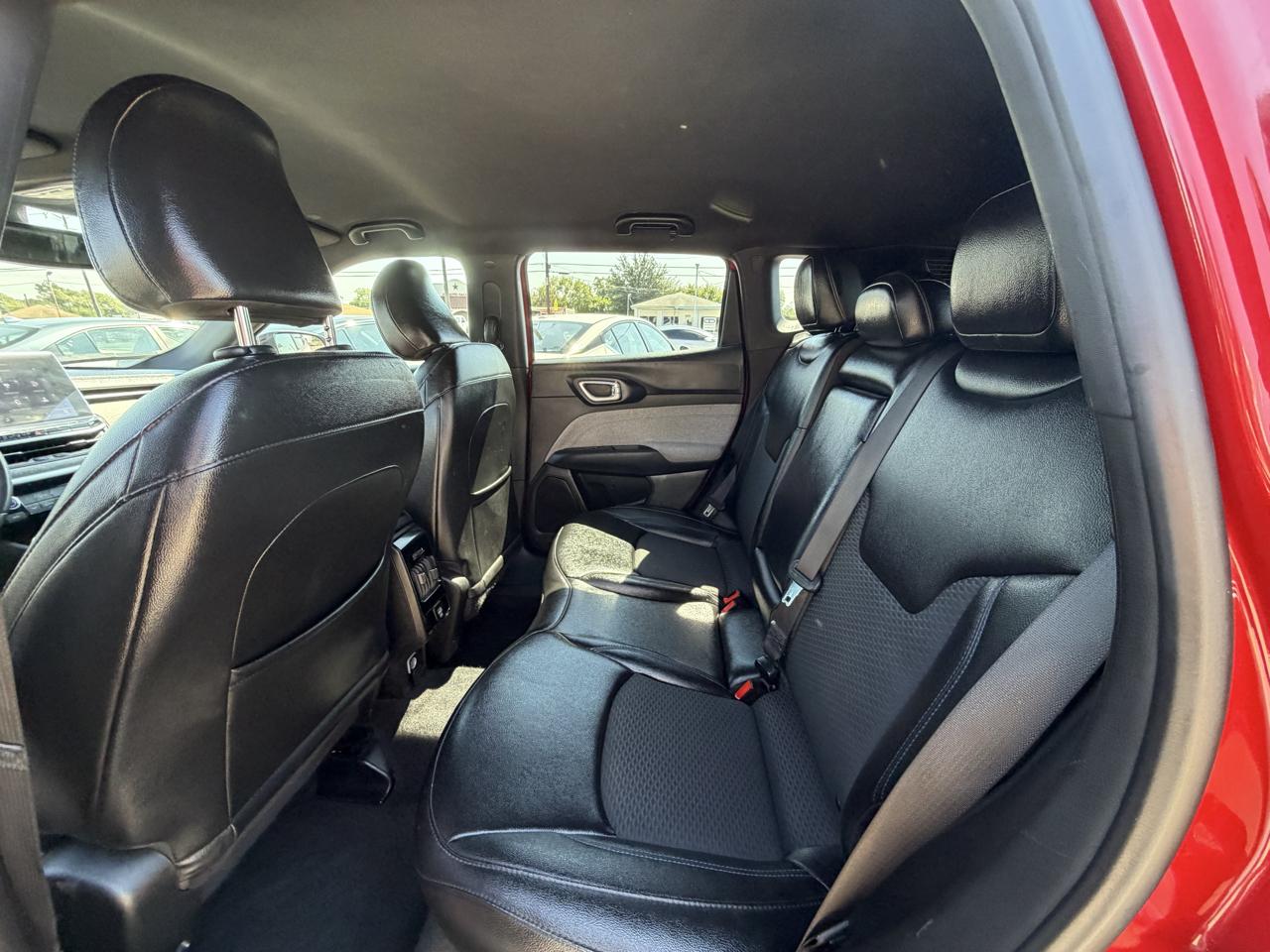 Jeep Compass photo 10