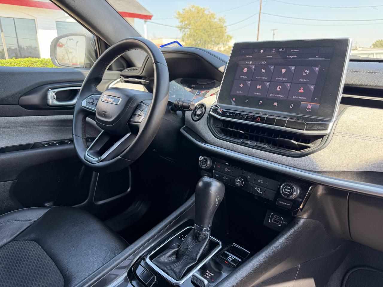 Jeep Compass photo 17