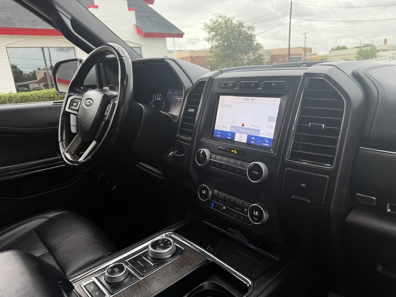 Ford Expedition MAX photo 25