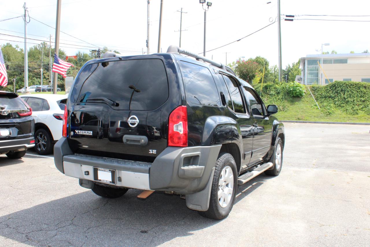 Nissan Xterra X 2WD 2010