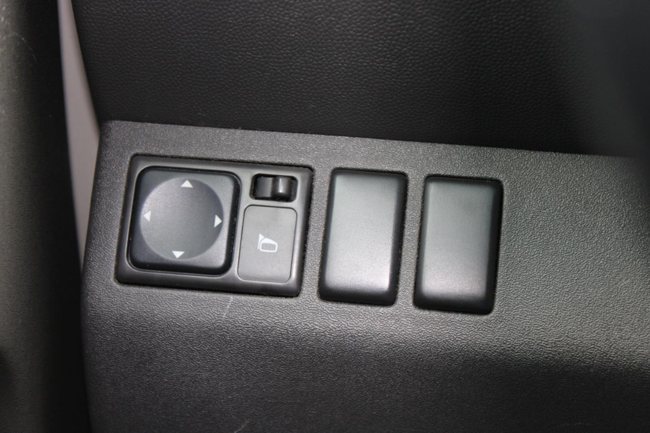 Nissan Xterra X 2WD 2010