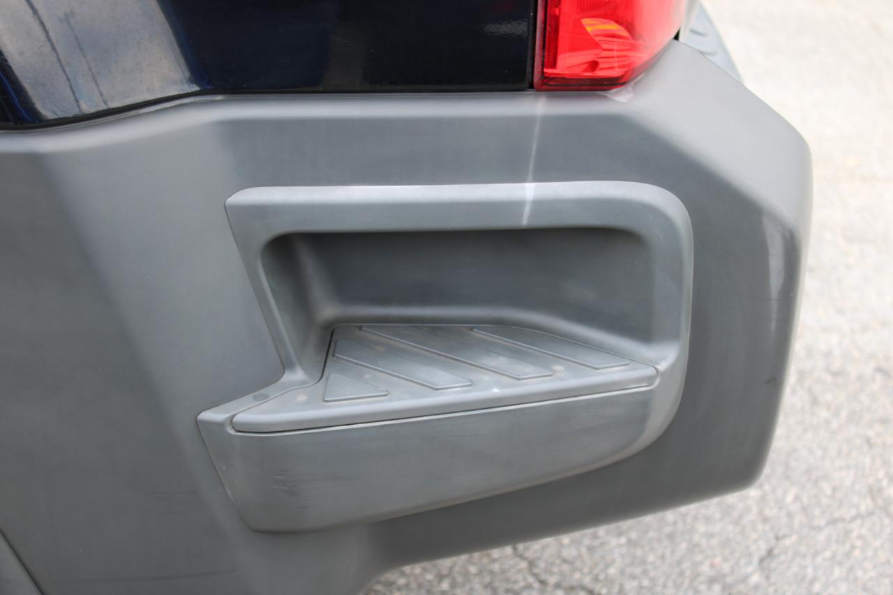 Nissan Xterra X 2WD 2010