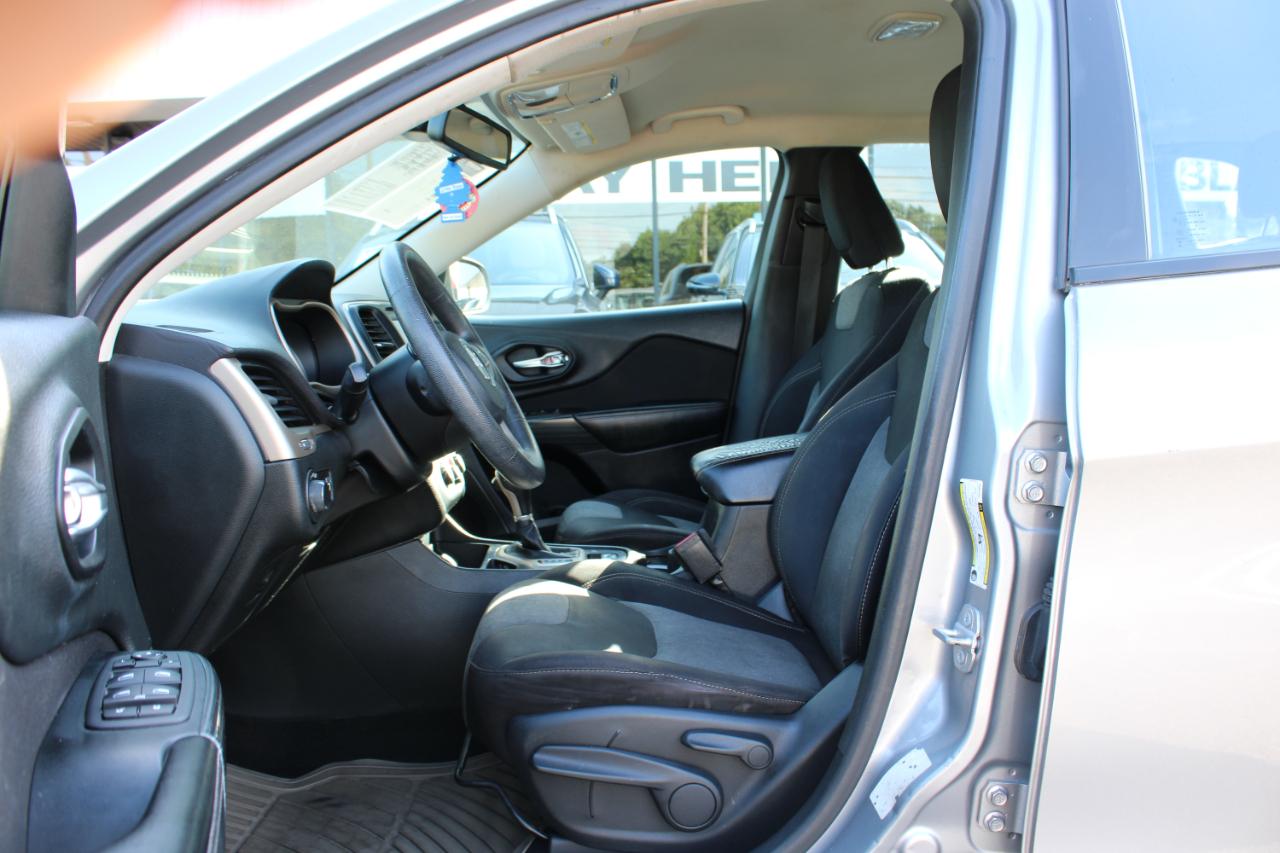 Jeep Cherokee Sport FWD 2015