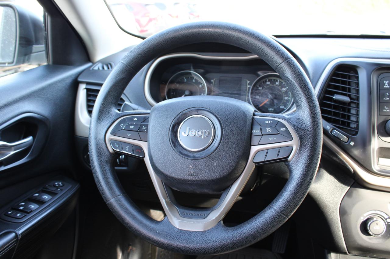 Jeep Cherokee Sport FWD 2015
