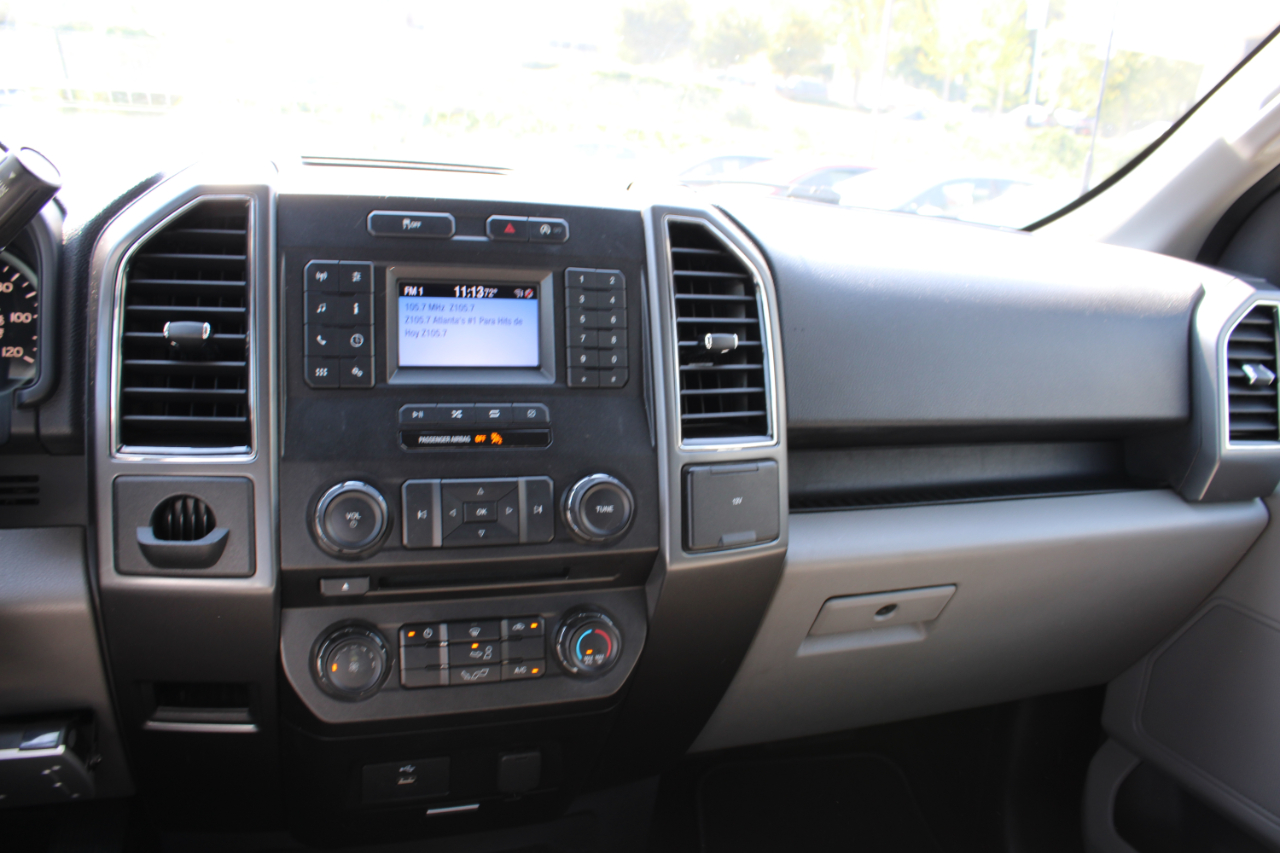 Ford F-150 XLT SuperCrew 5.5-ft. Bed 2WD 2018 Ford F-150 XLT SuperCrew 5.5-ft. Bed 2WD 2018