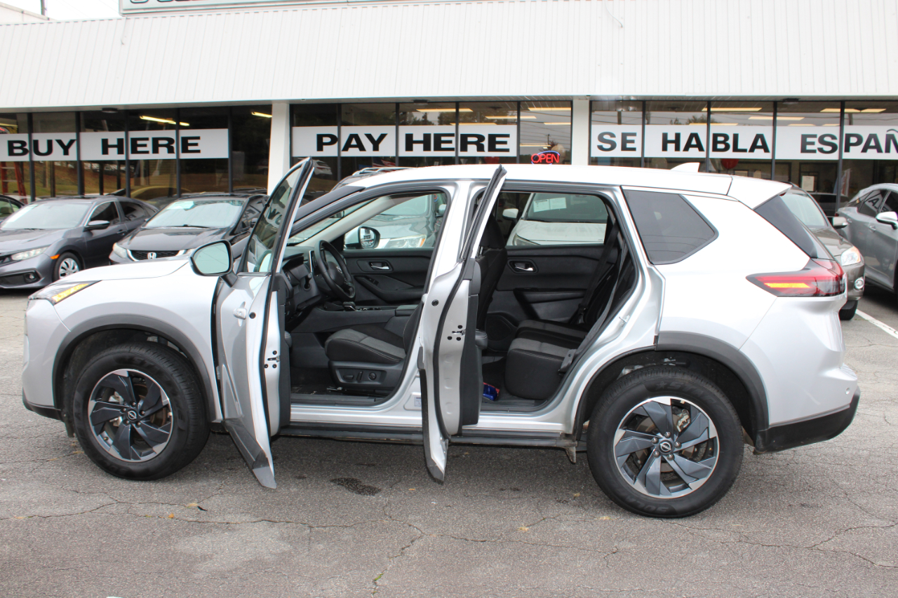 Nissan Rogue SV 2025