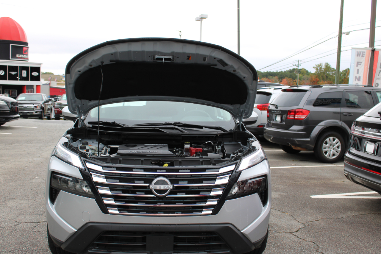 Nissan Rogue SV 2025