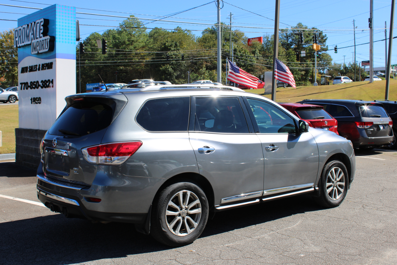 Nissan Pathfinder SV 4WD 2015 Nissan Pathfinder SV 4WD 2015
