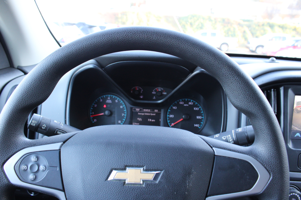 Chevrolet Colorado Work Truck Crew Cab 2WD Short Box 2017