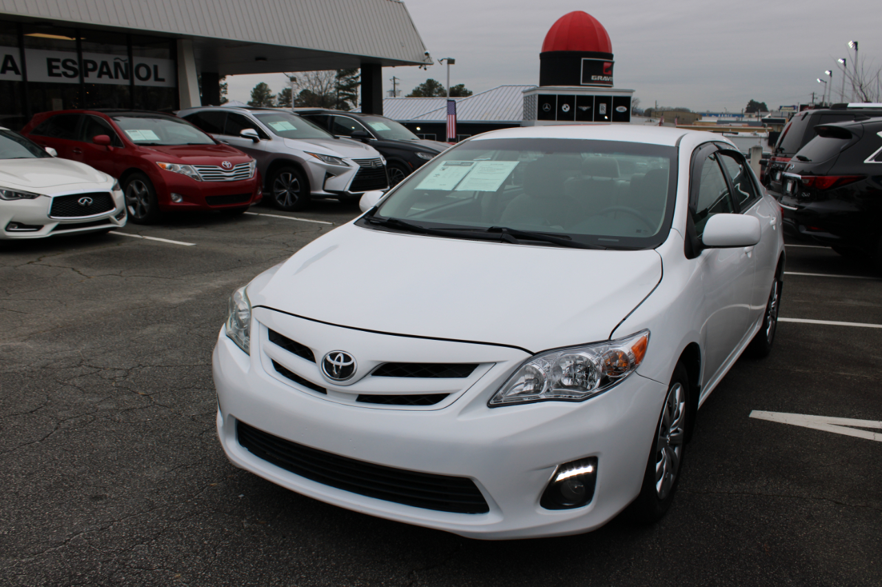 Toyota Corolla LE 4-Speed AT 2012