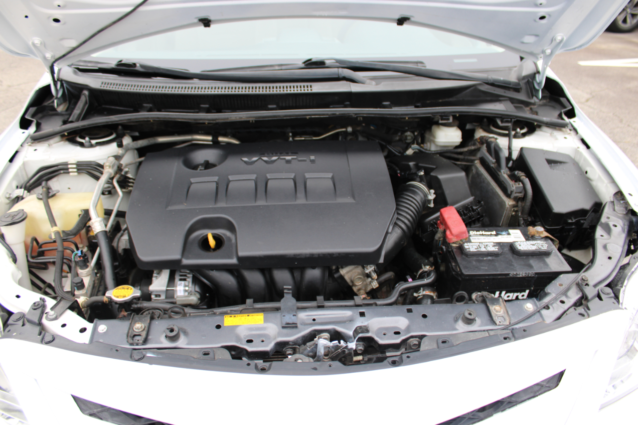 Toyota Corolla LE 4-Speed AT 2012