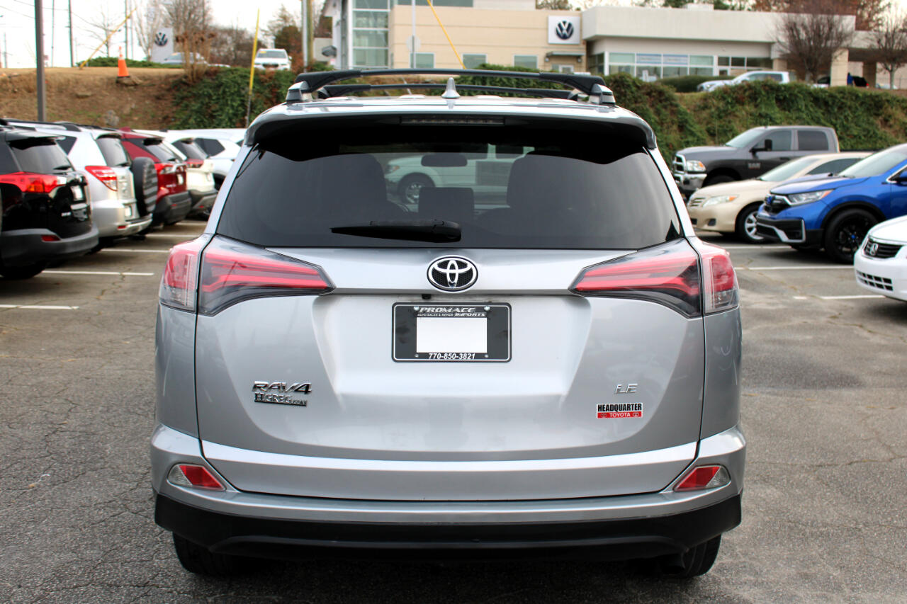 Toyota RAV4 LE FWD 2018