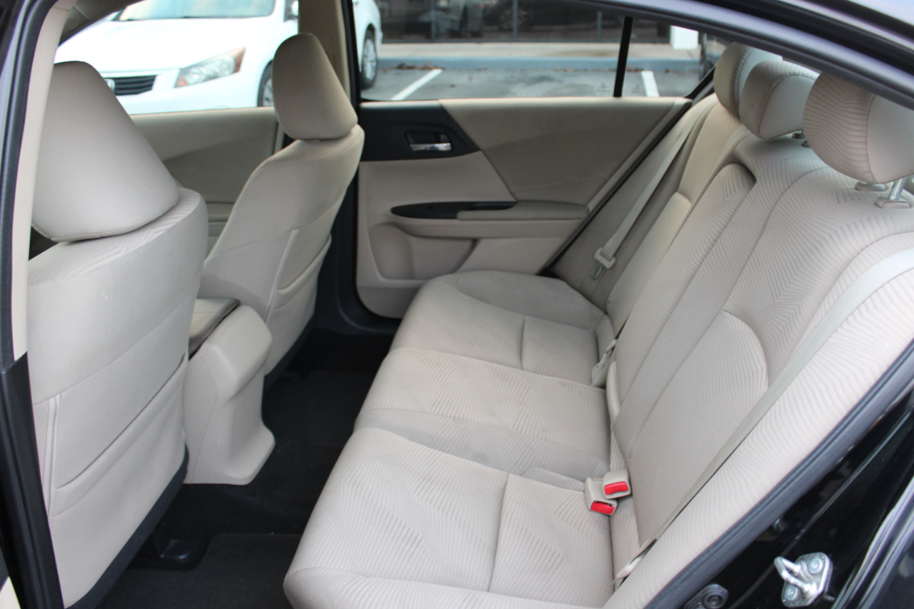 Honda Accord 4dr I4 CVT LX 2015