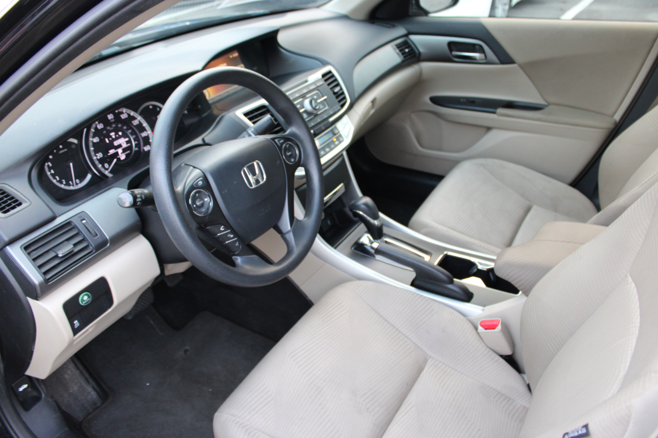 Honda Accord 4dr I4 CVT LX 2015