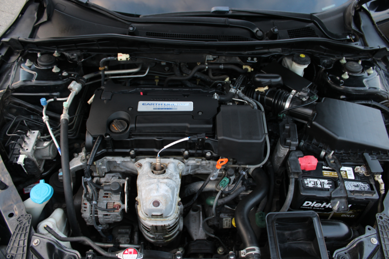 Honda Accord 4dr I4 CVT LX 2015