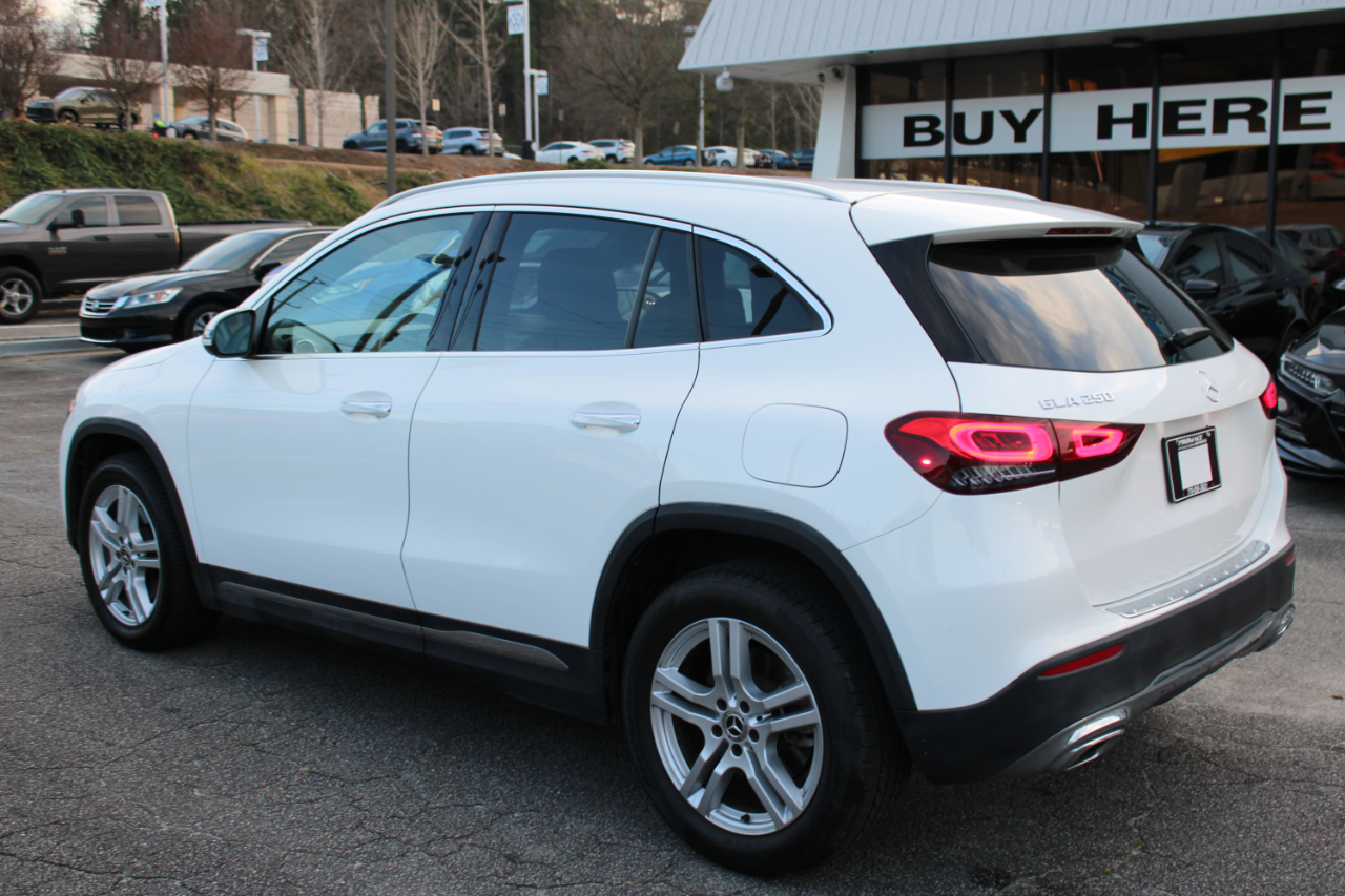 Mercedes-Benz GLA-Class GLA250 2021