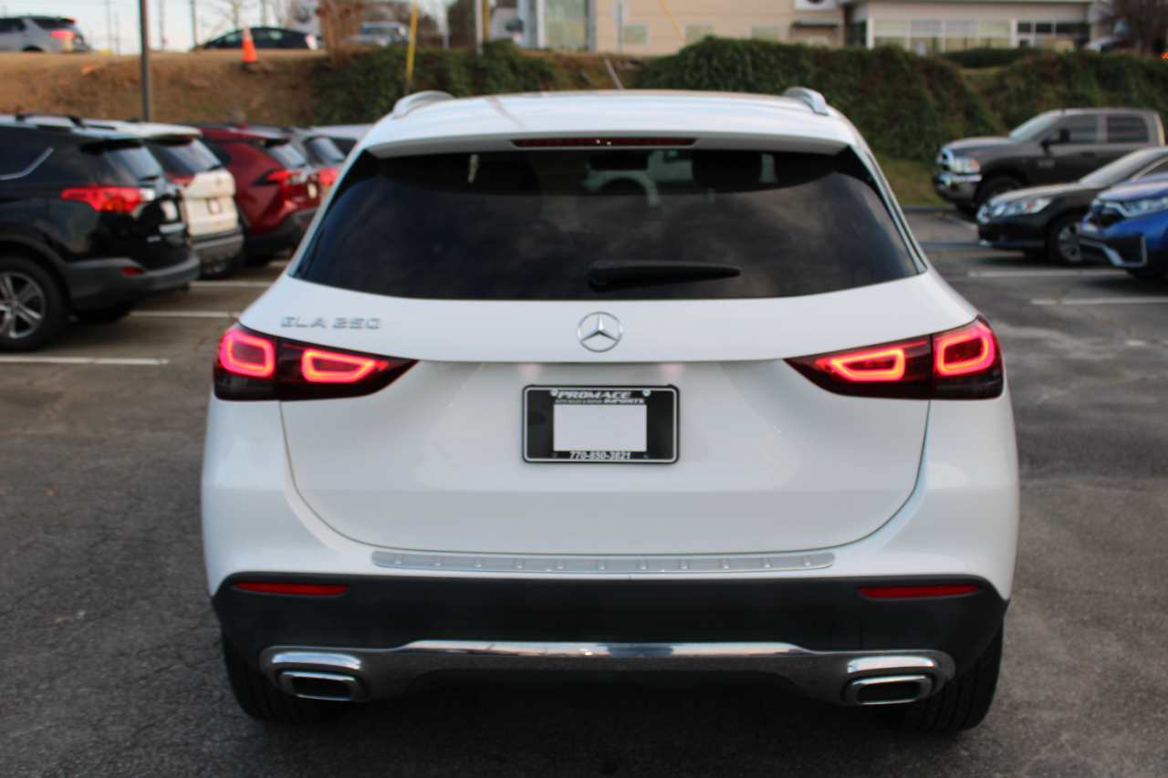 Mercedes-Benz GLA-Class GLA250 2021