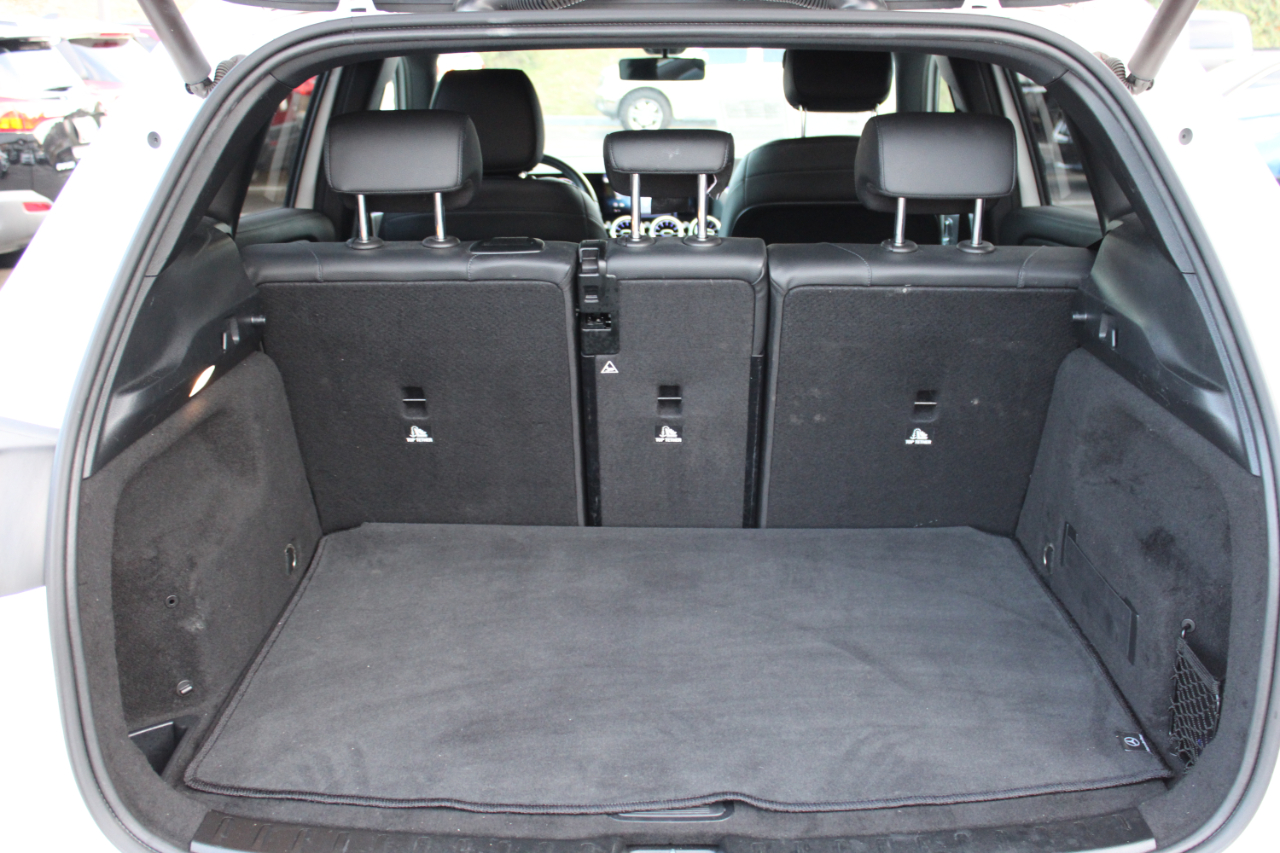 Mercedes-Benz GLA-Class GLA250 2021