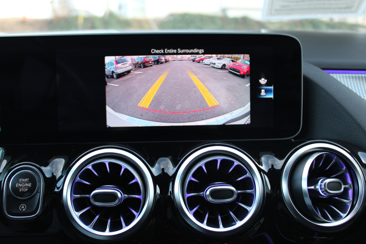 Mercedes-Benz GLA-Class GLA250 2021