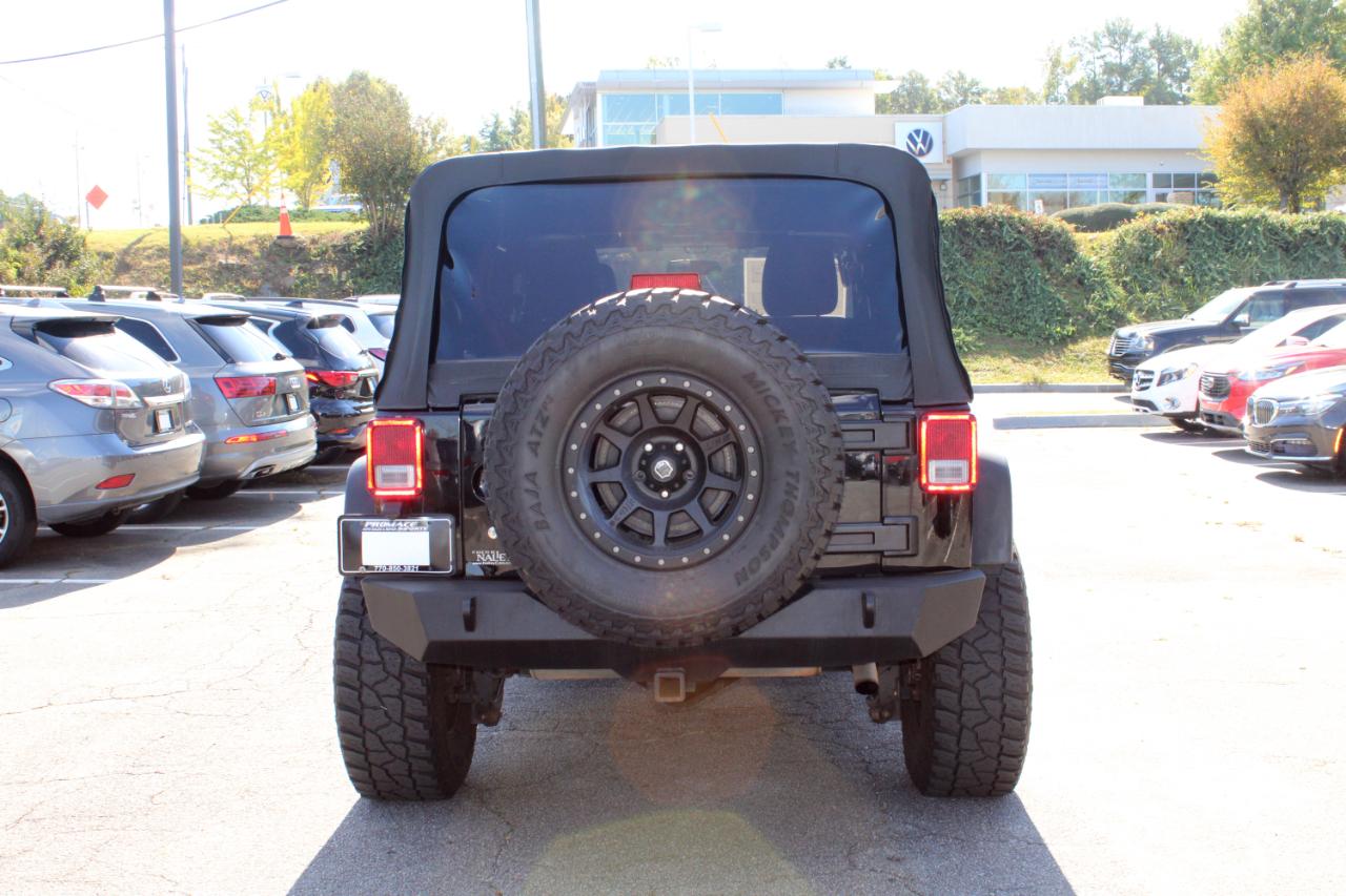 Jeep Wrangler photo 8