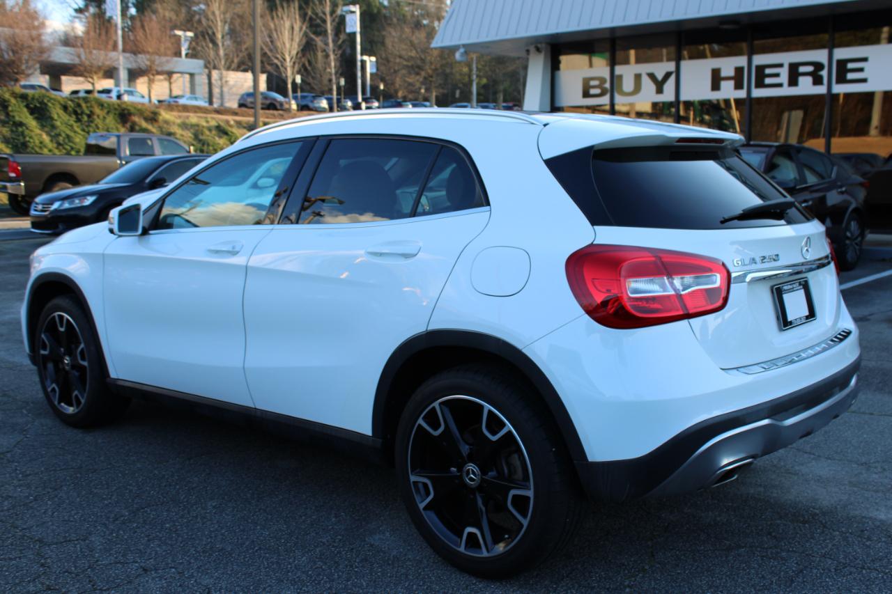 Mercedes-Benz GLA GLA 250 SUV 2020