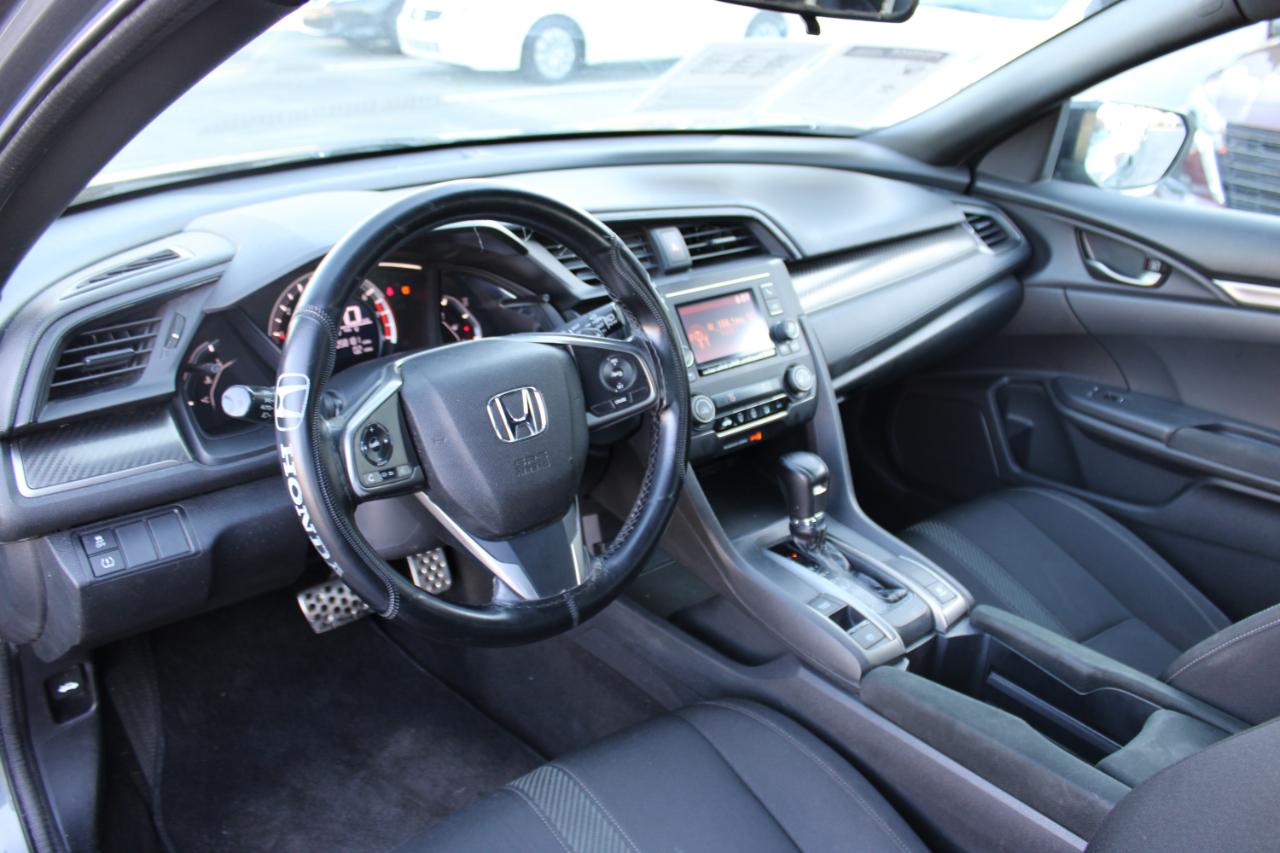 Honda Civic Hatchback Sport CVT 2017