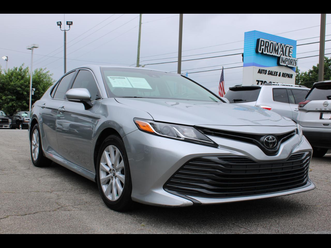 Toyota Camry LE Auto (Natl) 2019