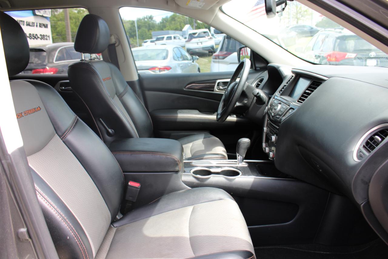 Nissan Pathfinder FWD SV 2020