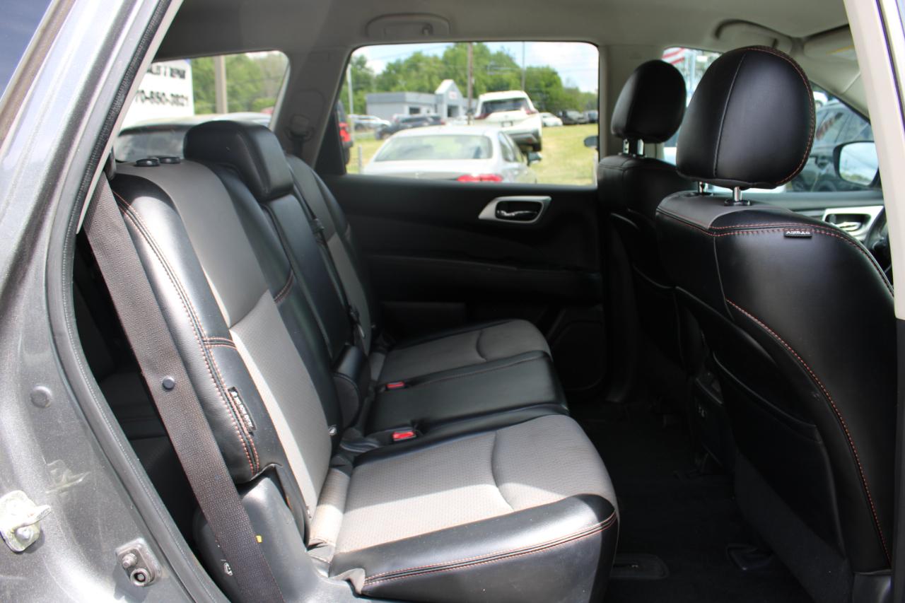 Nissan Pathfinder FWD SV 2020