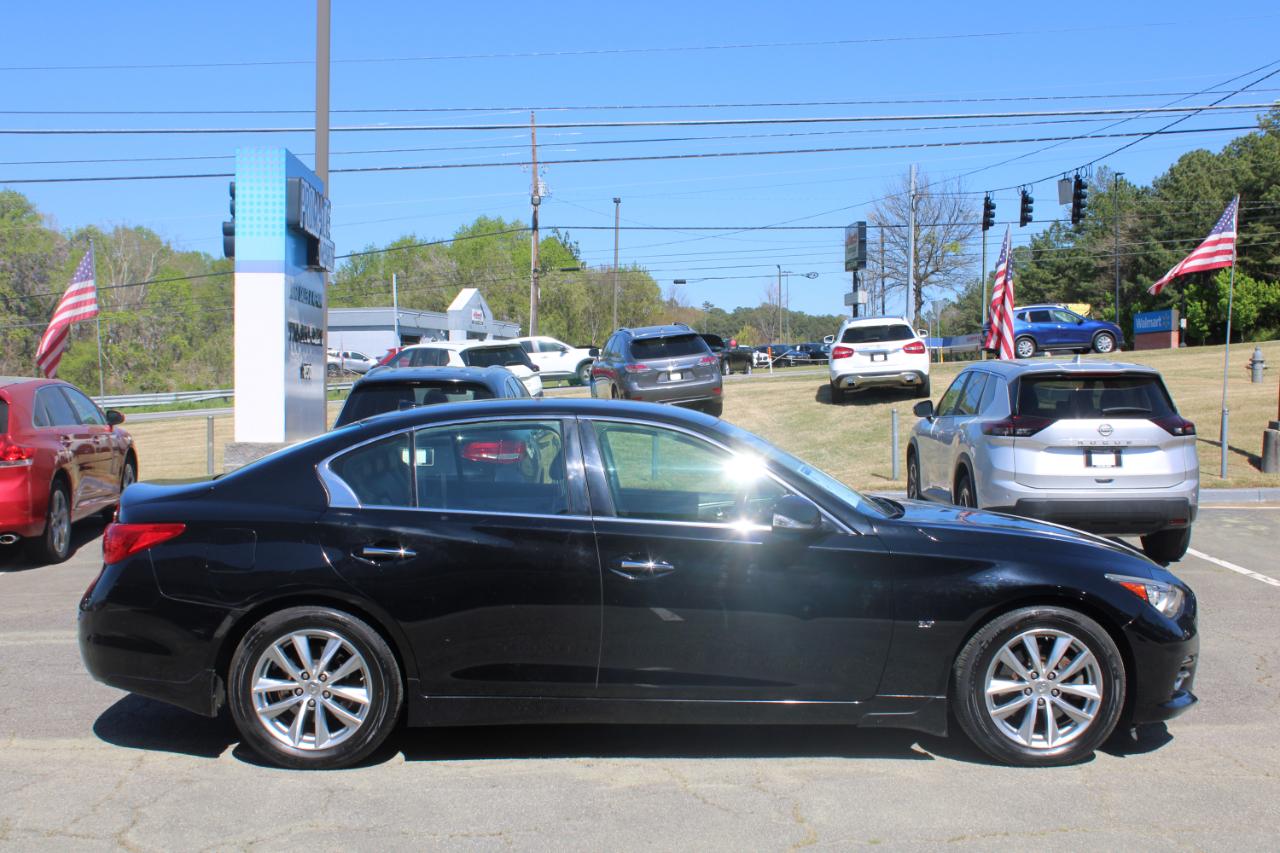 Infiniti Q50 4dr Sdn RWD 2015