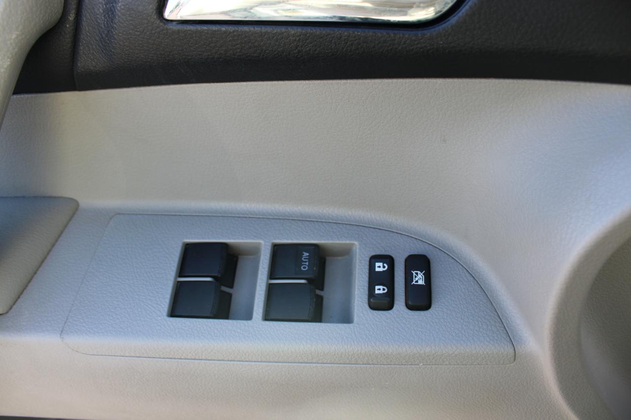 Toyota Highlander FWD 4dr V6 Limited (Natl) 2013