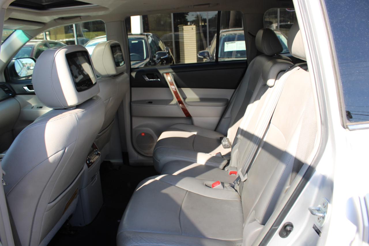 Toyota Highlander FWD 4dr V6 Limited (Natl) 2013