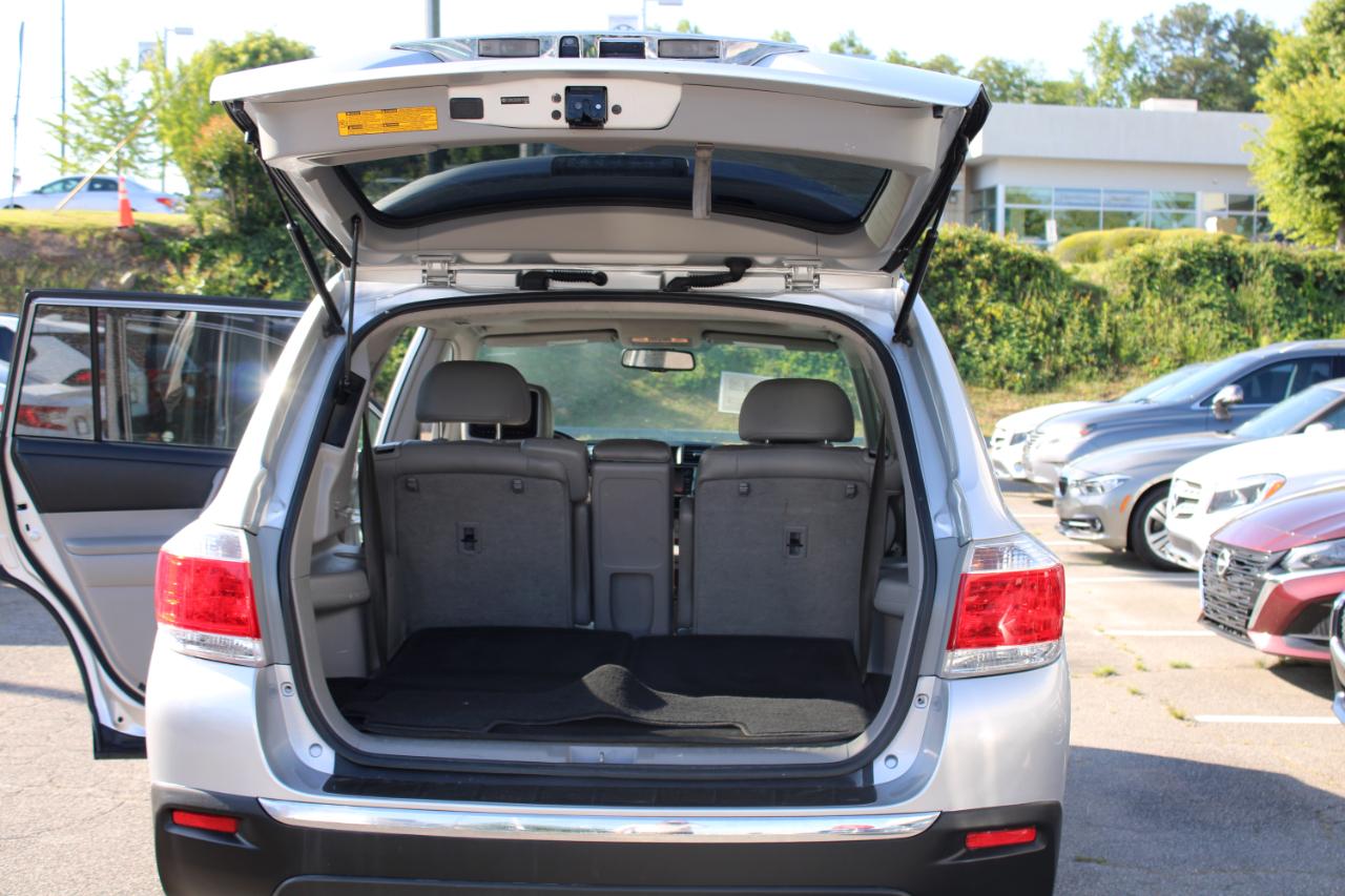 Toyota Highlander FWD 4dr V6 Limited (Natl) 2013