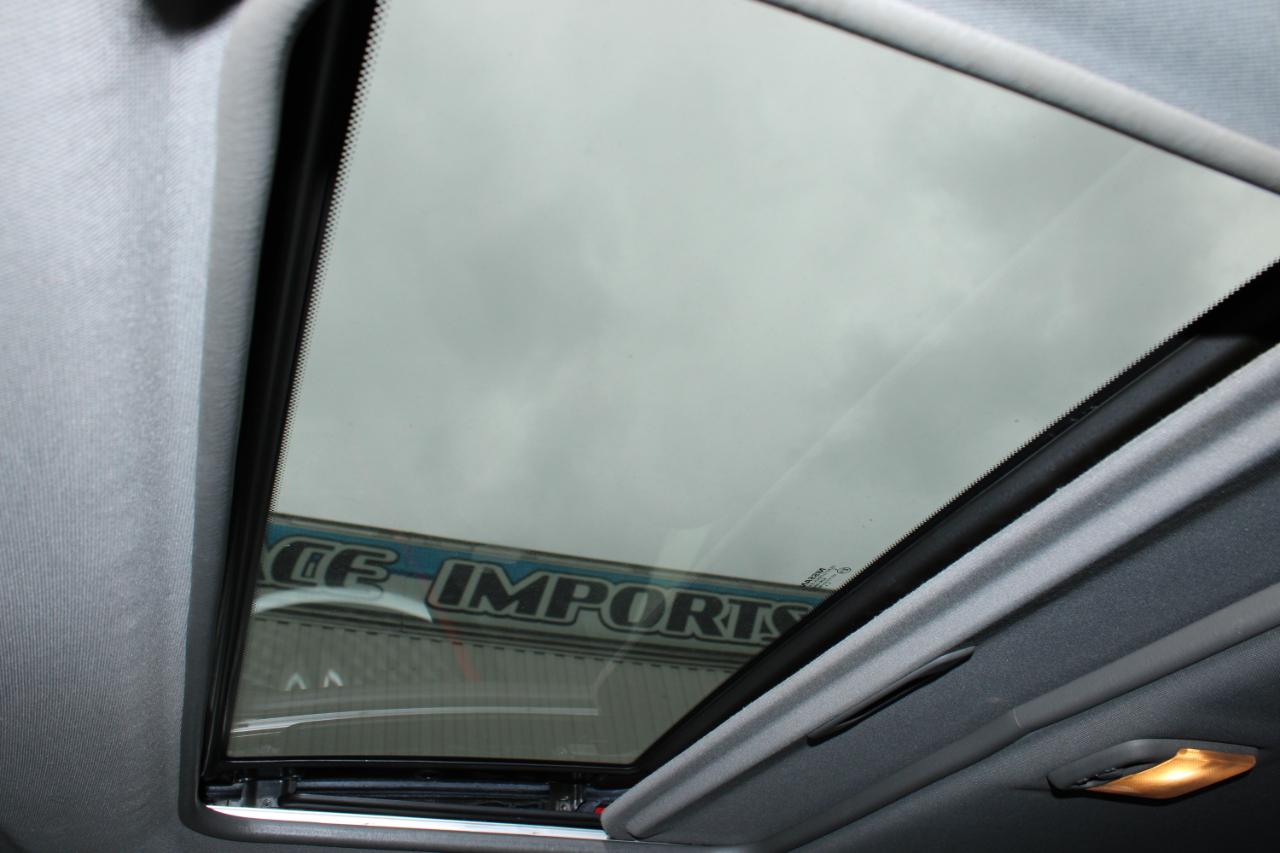 Nissan Sentra 4dr Sdn I4 CVT SE-R 2007