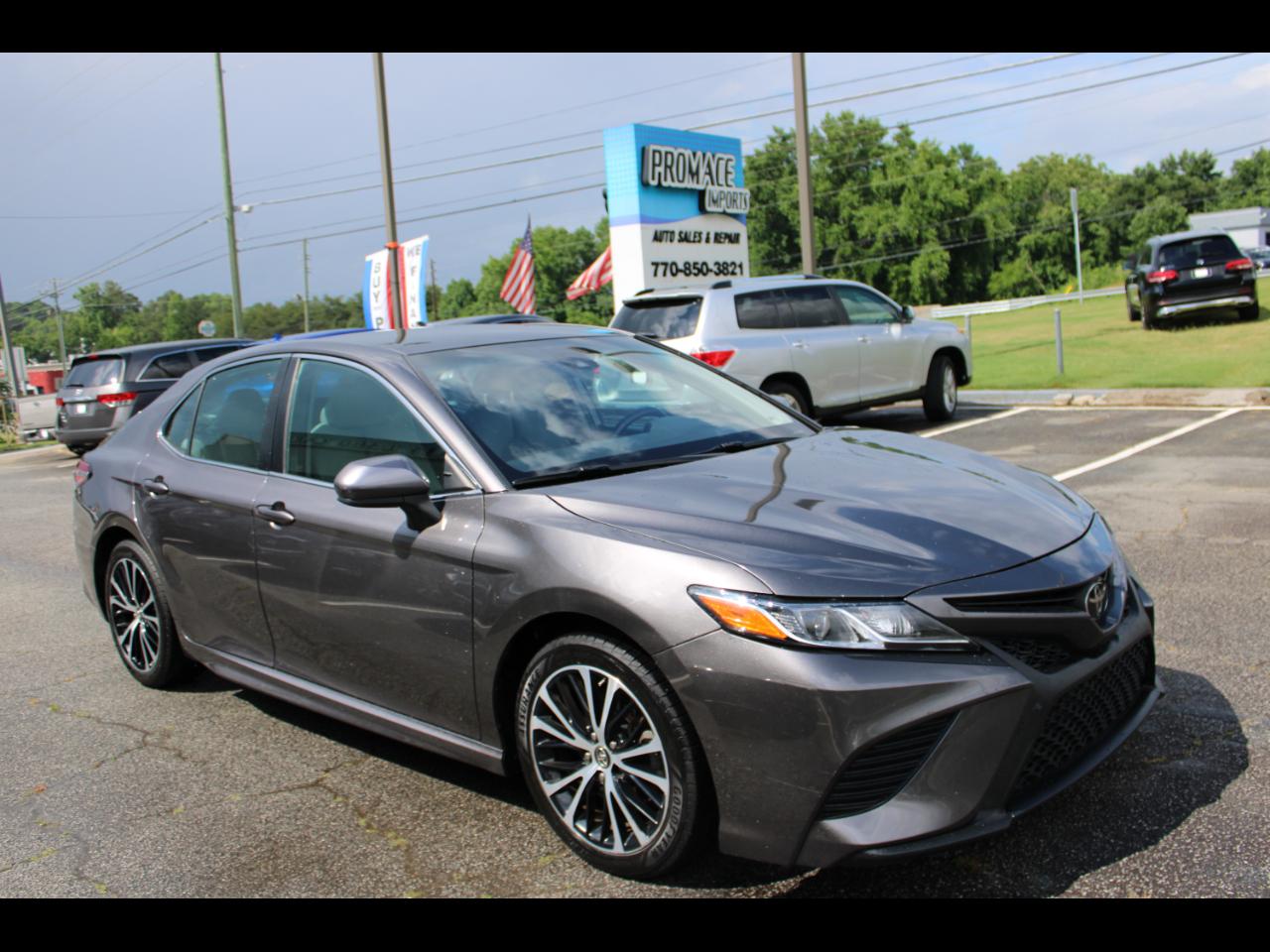Toyota Camry XLE Auto (Natl) 2018